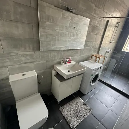Apartamento And Modern Flat *