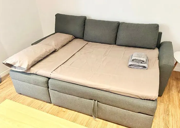 Апартаменты And Modern Flat *