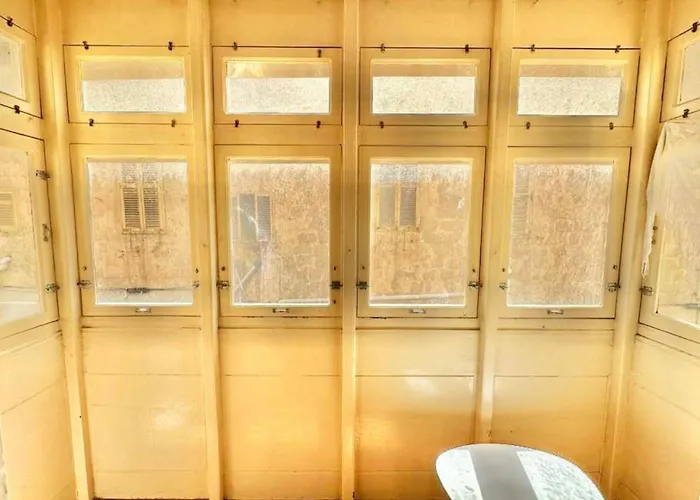 And Modern Flat Валетта